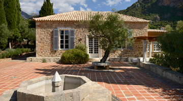 ΦΙΛΟΞΕΝΙΕΣ ΕΡΓΑΣΙΑΣ 2023-2024